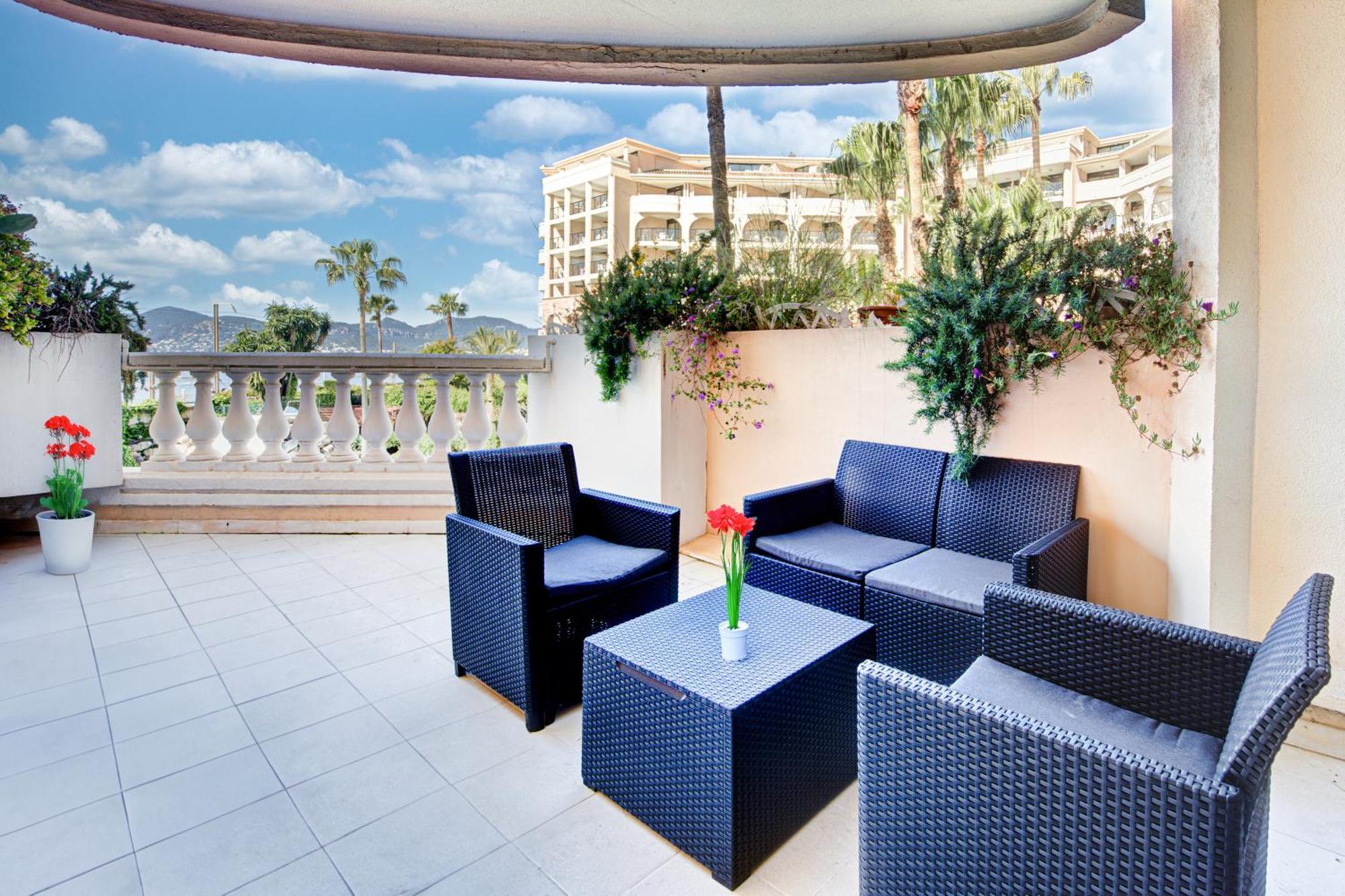 Residence La Palme D'Azur - Канны Экстерьер фото