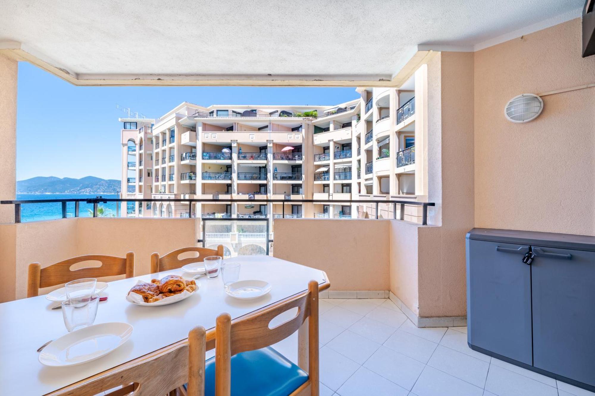 Residence La Palme D'Azur - Канны Экстерьер фото